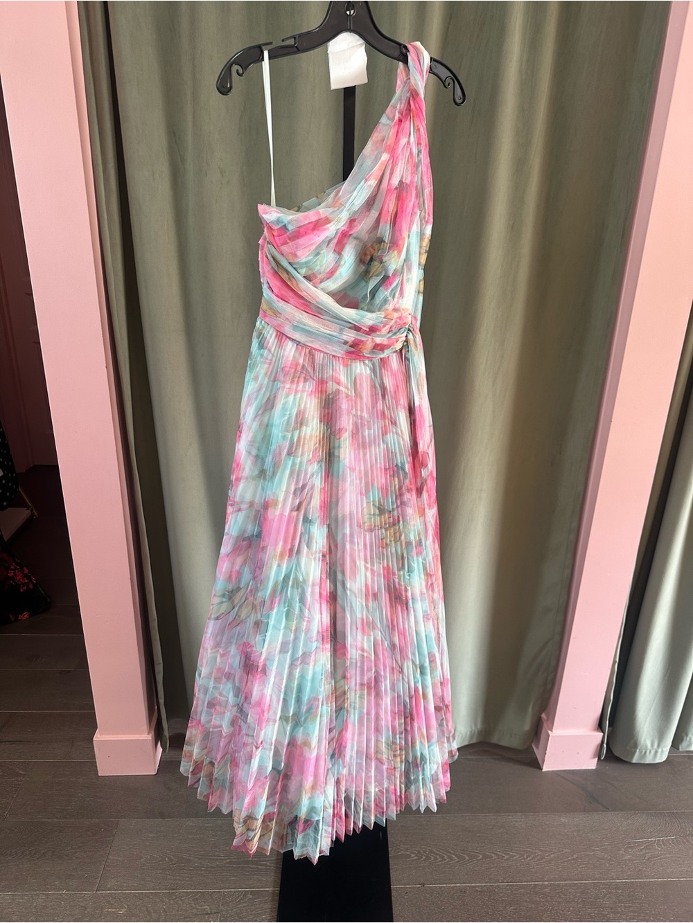 Hutch Phillips One-Shoulder Floral Pleated Maxi Dress in Pink & Aqua - Picture 4 of 9